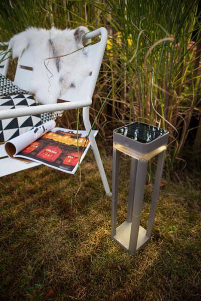 Lutec udendørslampe på spyd m/solceller Lutec udendørslampe på spyd m/solceller