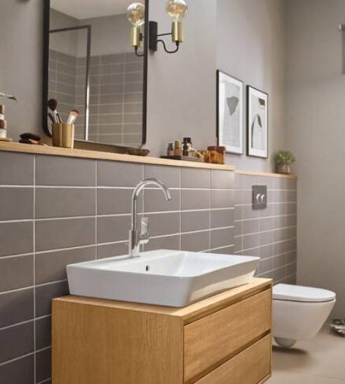 Hansgrohe Rebris E 210 h&aring;ndvaskarmatur m/bundventil og svingtud - Krom