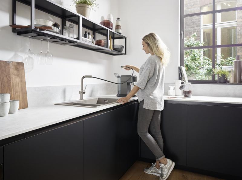 hansgrohe Talis M54 k&oslash;kkenarmatur m/L-tud og udtr&aelig;k - Rustfrit st&aring;l finish