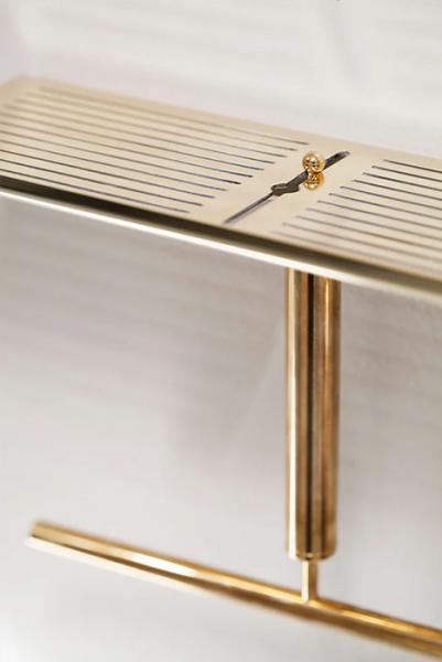 Toni Copenhagen brusehylde - Ægte messing Toni Copenhagen brusehylde - Ægte messing